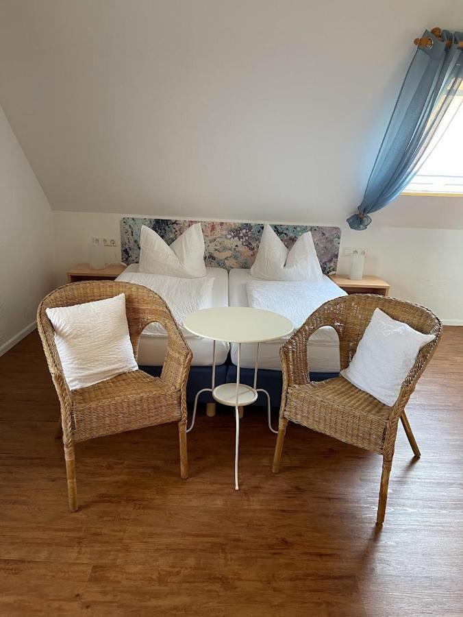 Zum Schwanen Garni Hotel Buggingen Bagian luar foto