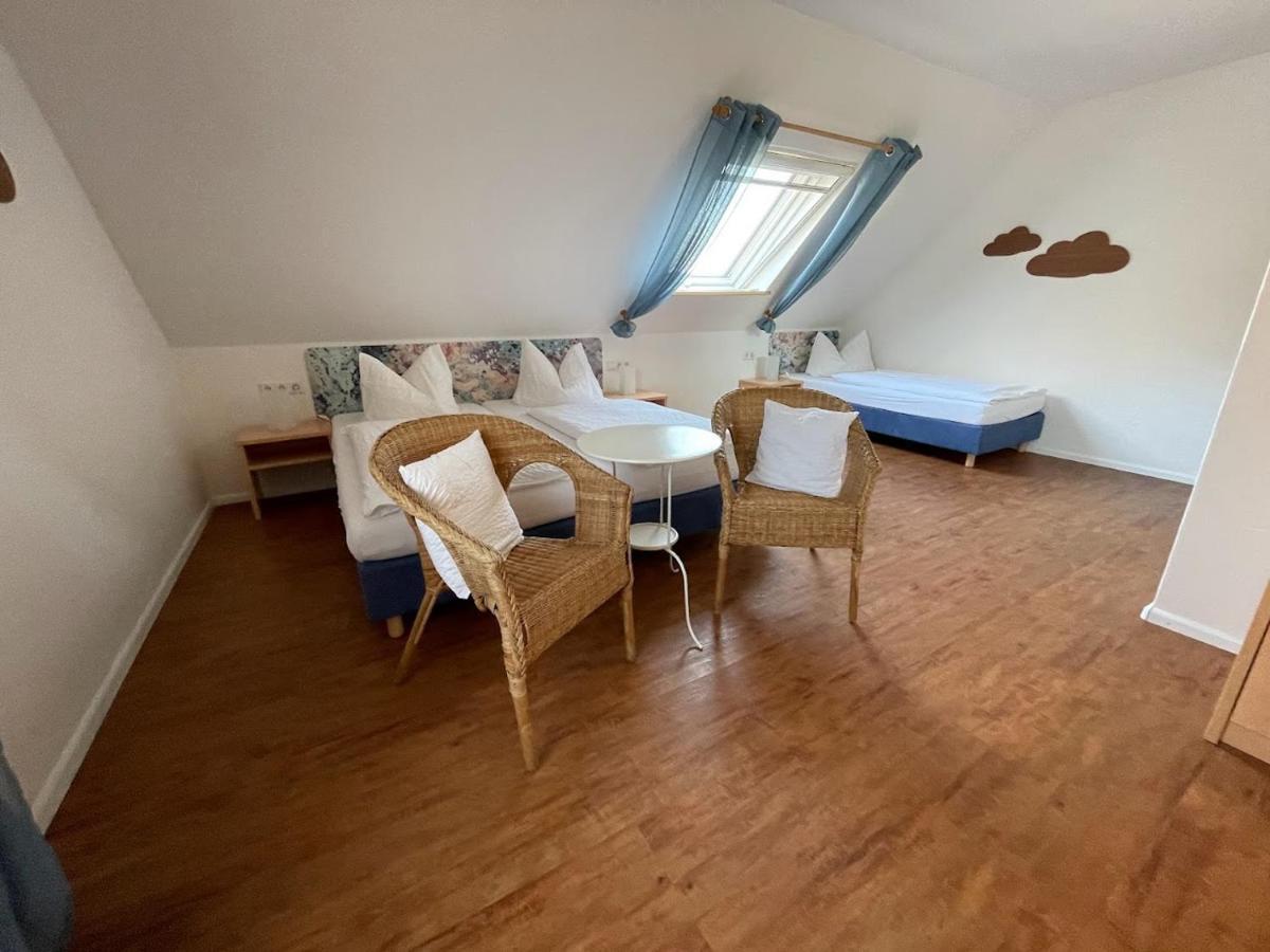 Zum Schwanen Garni Hotel Buggingen Bagian luar foto